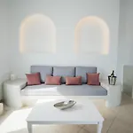 Anthemis Hotel Imerovigli (Santorini)
