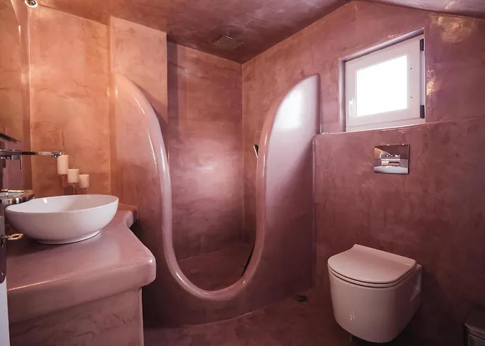 Anthemis Hotel Imerovigli (Santorini)